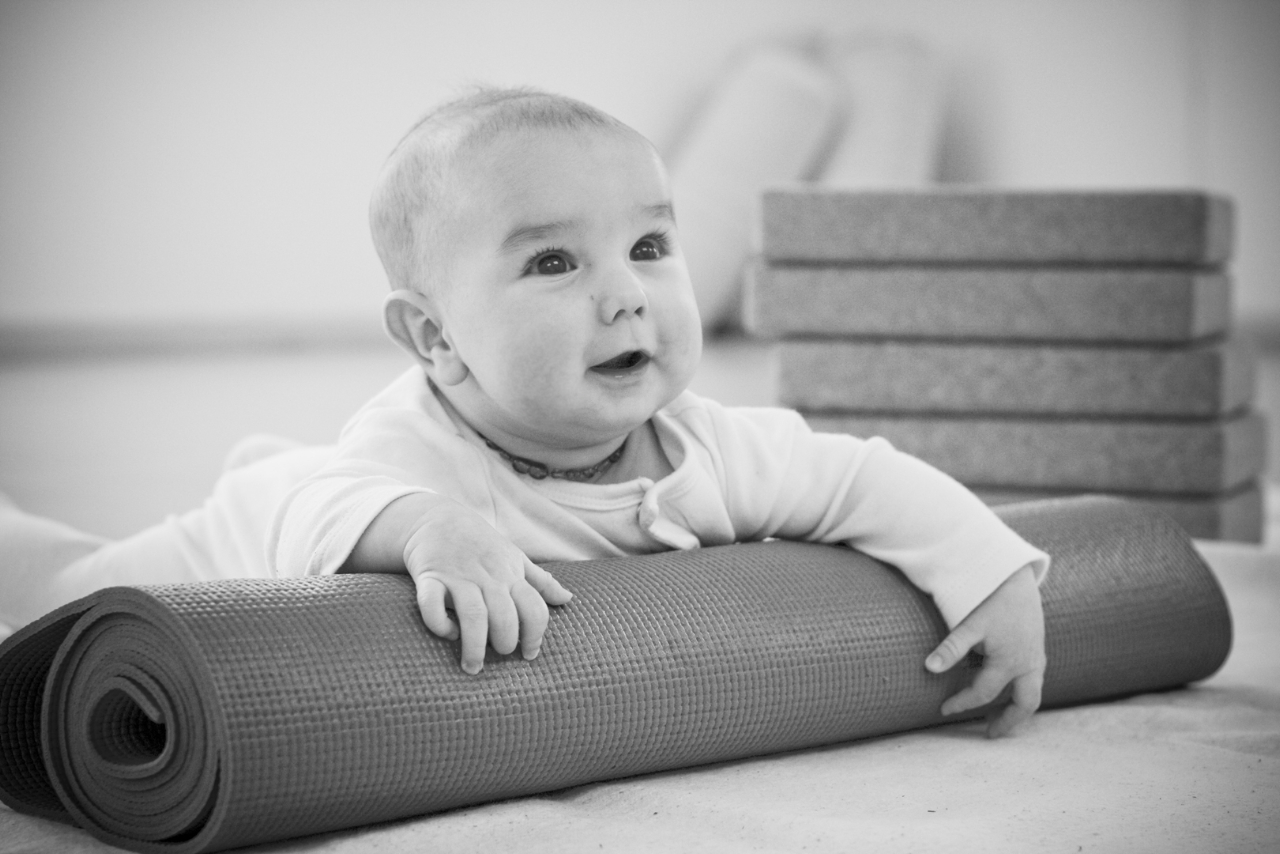 Espace de jeu et de repos pour les poupons à la garderie