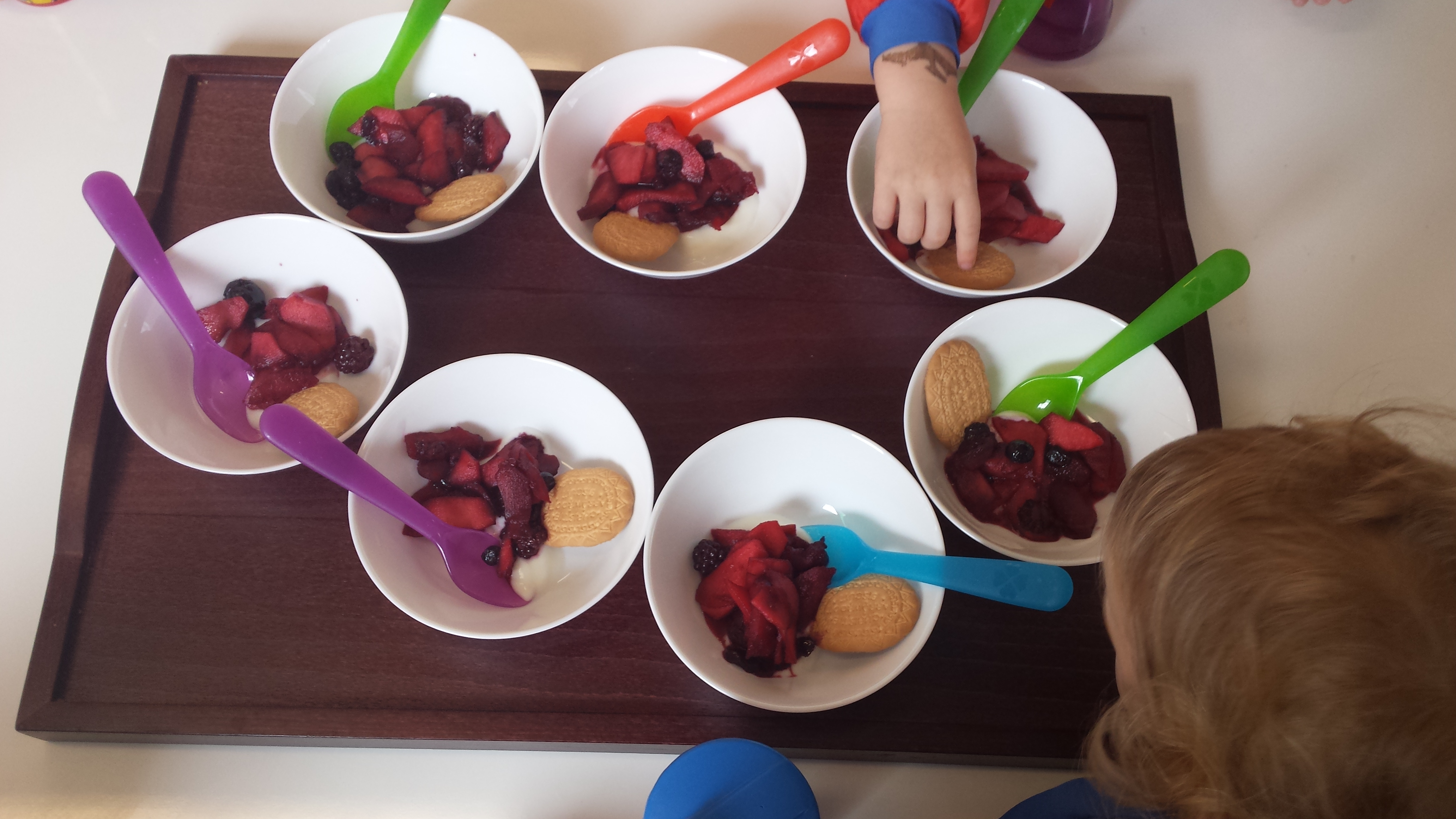 Enfants participant à une activité de groupe